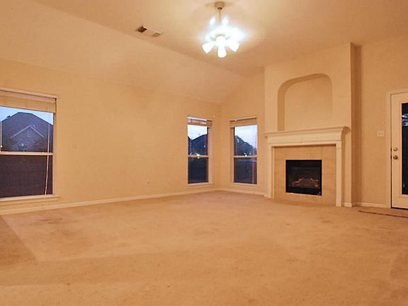 5th image of 10203 Cascade Hills Dr