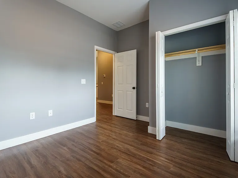 210 Parrotte Ct — Photo 25