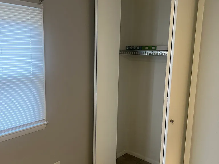 505 W 53rd Ave — Photo 16
