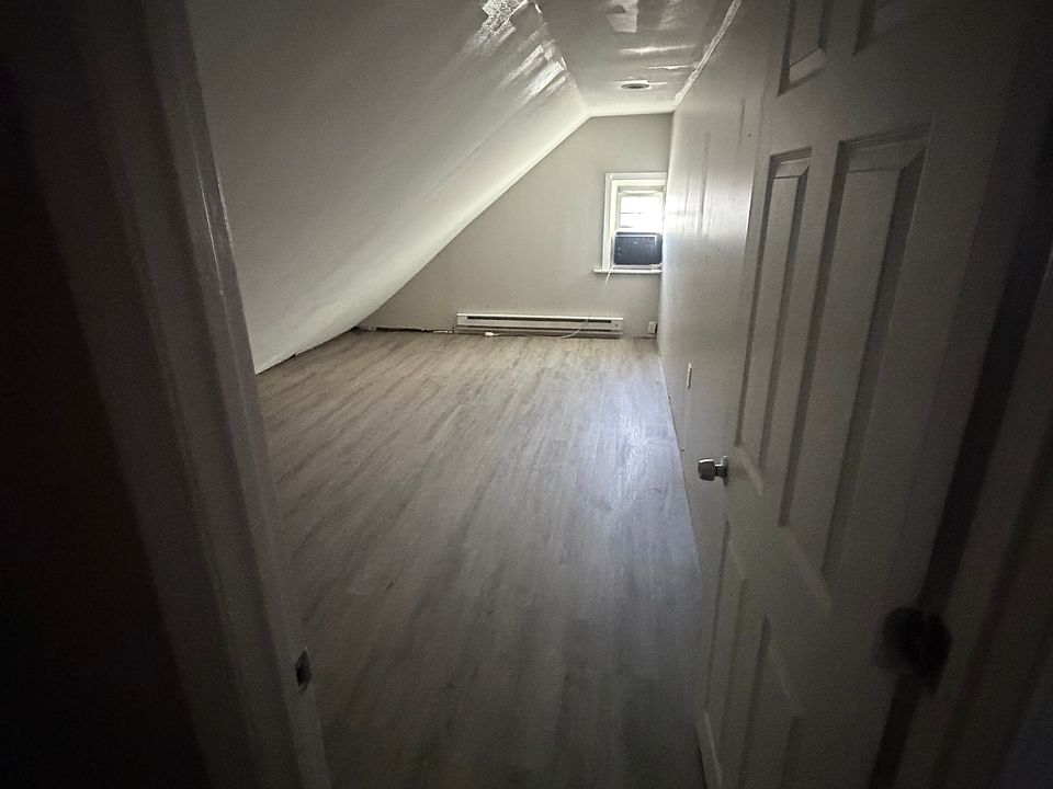 1st image of 5014 W High St