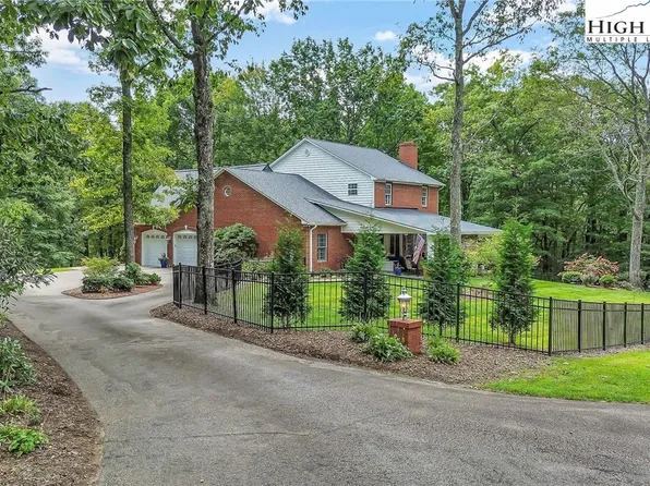 177 E Dogwood Drive, West Jefferson, NC 28694