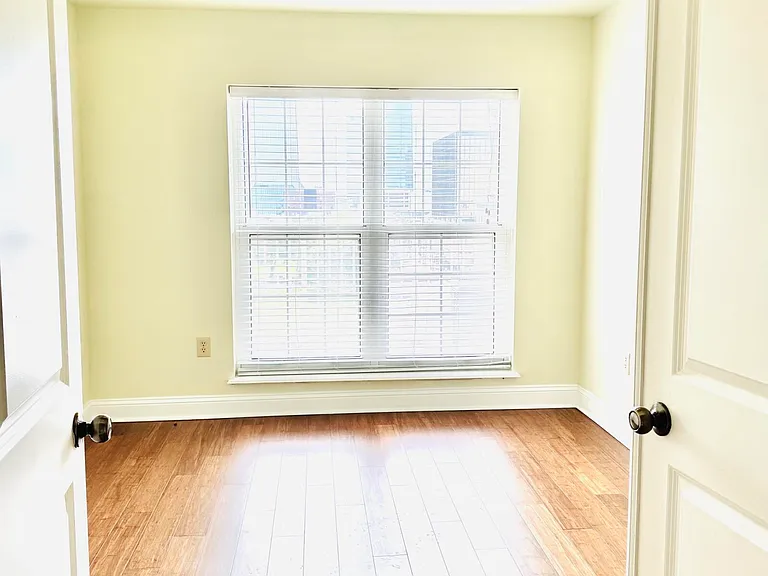 400 E Bay St #502 — Photo 63