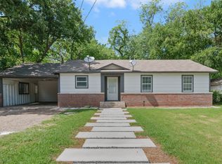 106 E Grove St, Pilot Point, TX 76258