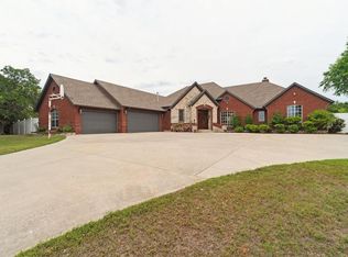 19416 Cardinal Creek Dr N, Harrah, OK 73045