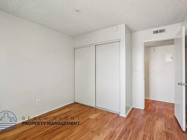 Ross Towers — Photo 34