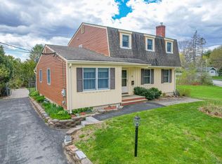 6 Windsor Pl, Lewiston, ME 04240