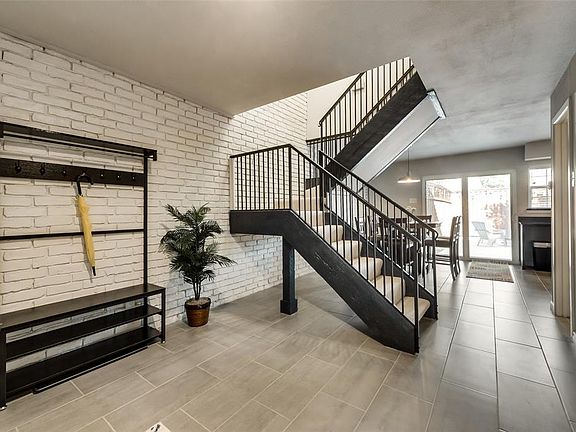 3rd image of 1304 Summerwood Ln