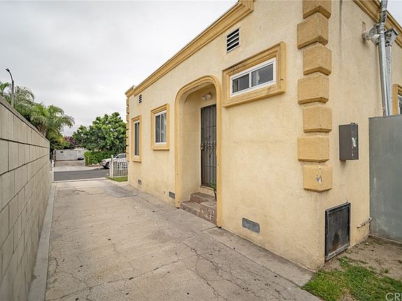 3rd image of 6133 Pala Ave