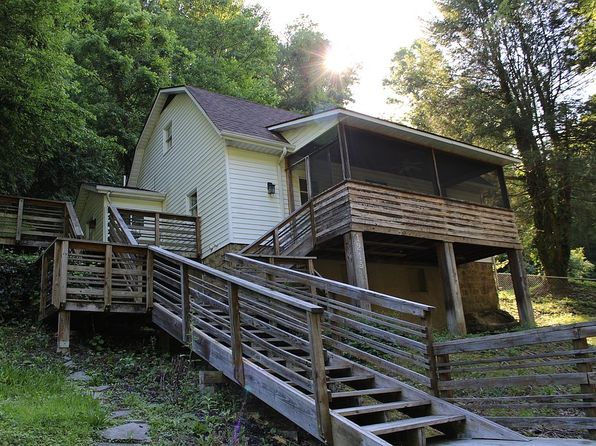 1215 Stonebrook Rd