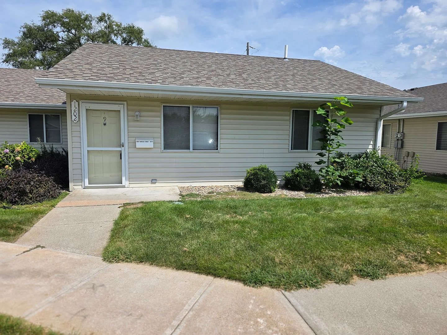 Easy living starts here, updated, convenient, and ready for you. — Photo 1
