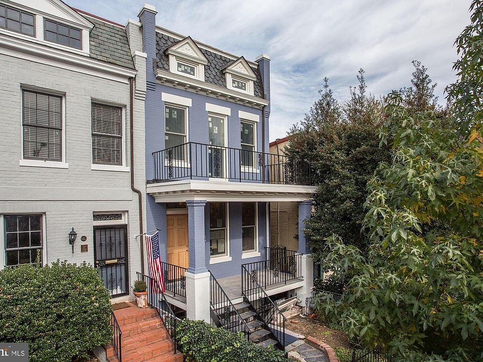 2nd image of 648 A St NE
