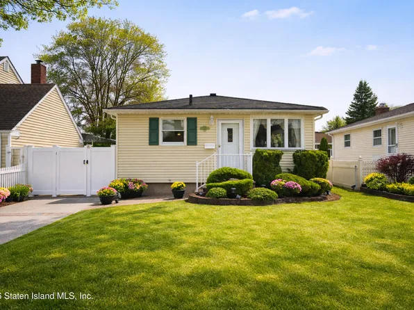 124 Champlain Ave, Staten Island, NY 10306
