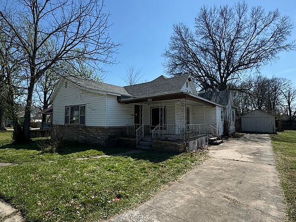 2nd image of 322 E Rock Street