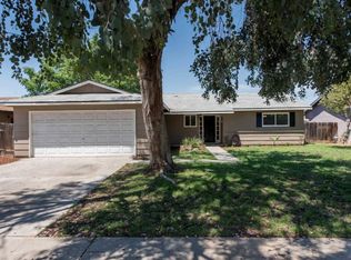 1447 Wrenwood Ave, Clovis, CA 93611