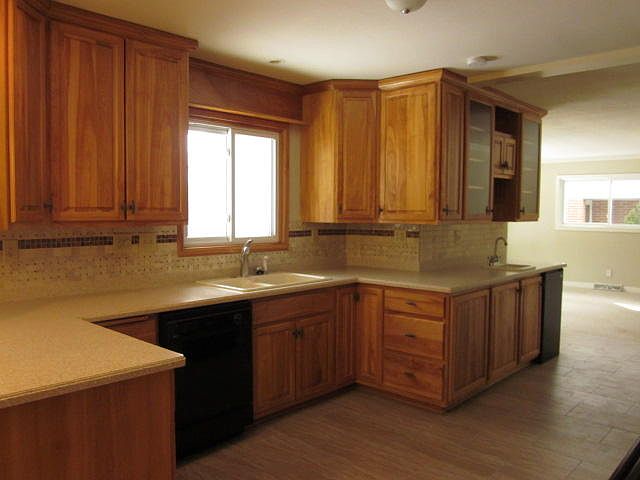 1st image of 401 Parkway Dr