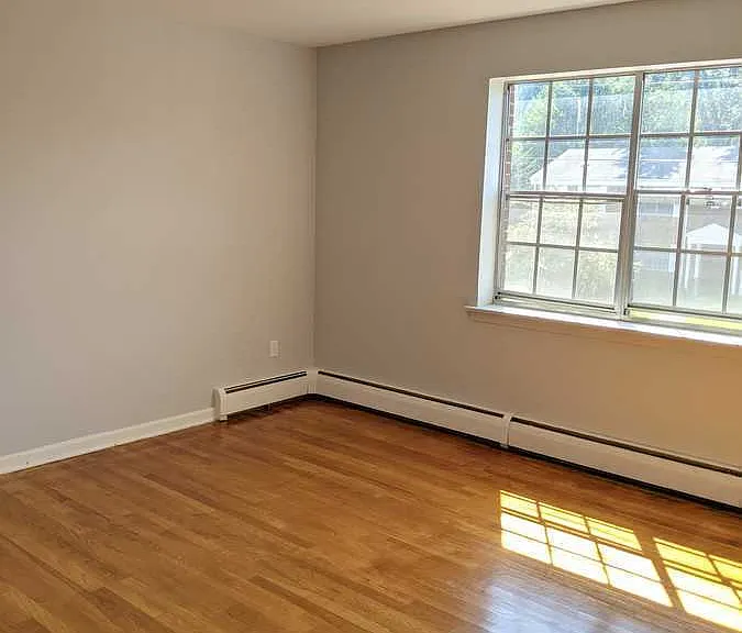 28 Old Pepperidge Ln #6 — Photo 2