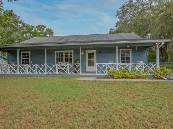 803 68th Avenue Dr W, Bradenton, FL 34207