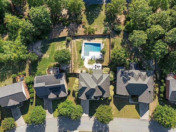 5th image of 5041 Fairfield Ct