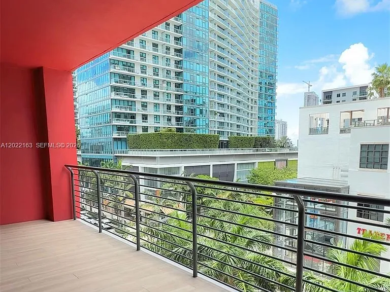 90 NE 32nd St #510 — Photo 3