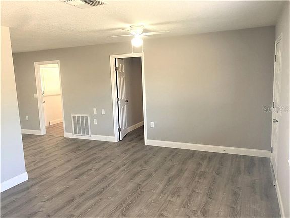 5th image of 403 S Barbour St