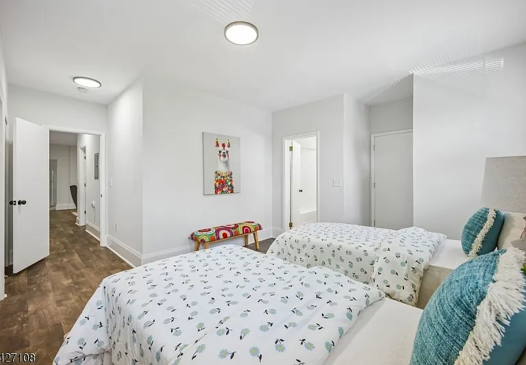 44 Gates Ave #2 — Photo 18