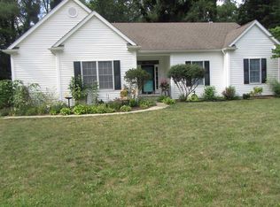 17273 Farmington Square Rd, Granger, IN 46530