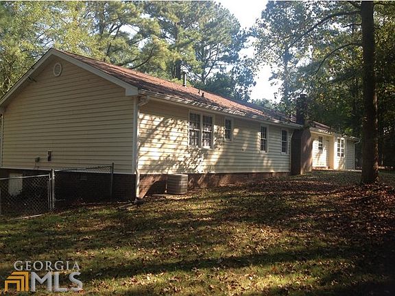 3rd image of 3365 Squire Ln SE