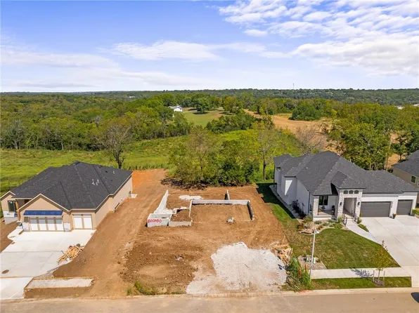 25150 W 141st Ter, Olathe, KS 66061