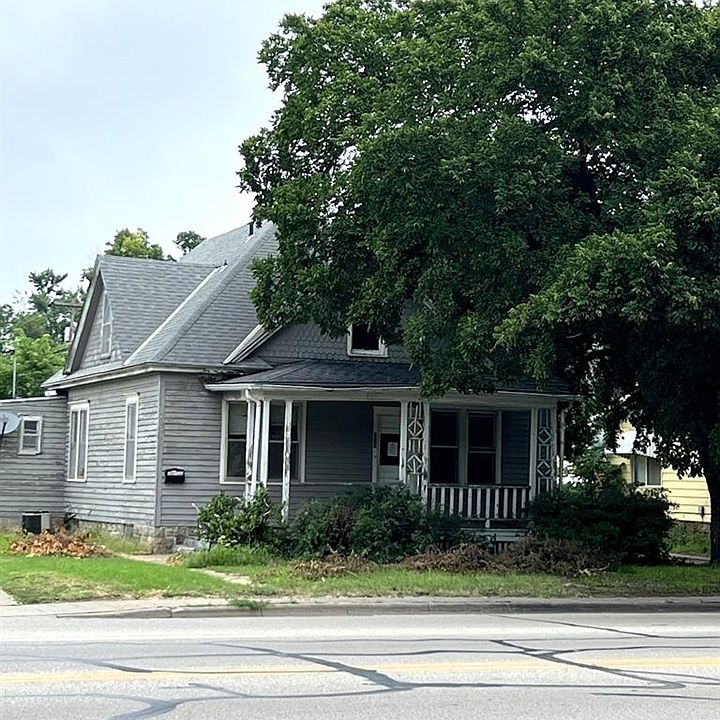1st image of 318 W Crawford Ave