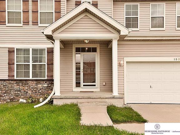 2nd image of 1805 Port Royal Cir