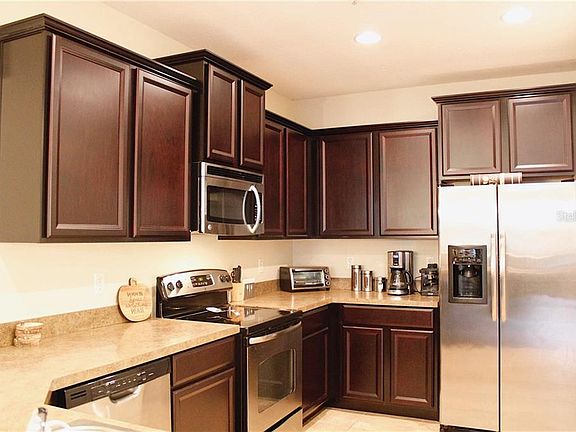 5th image of 2225 Betsy Ross Ln