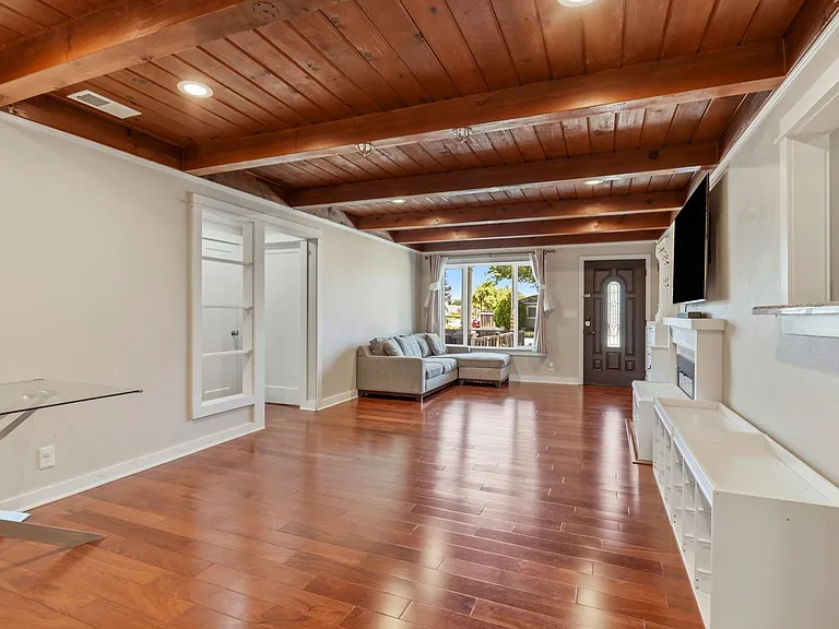 599 Borregas Ave — Photo 44