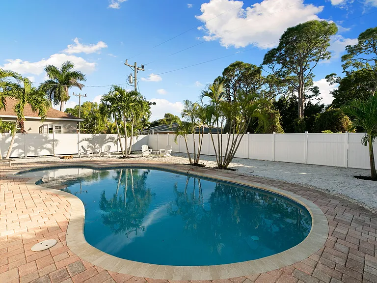 317 3rd Ave — Photo 27