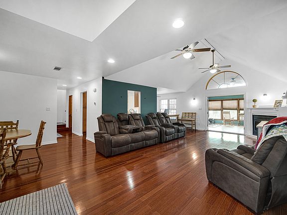 4th image of 6331 Savannah Ave