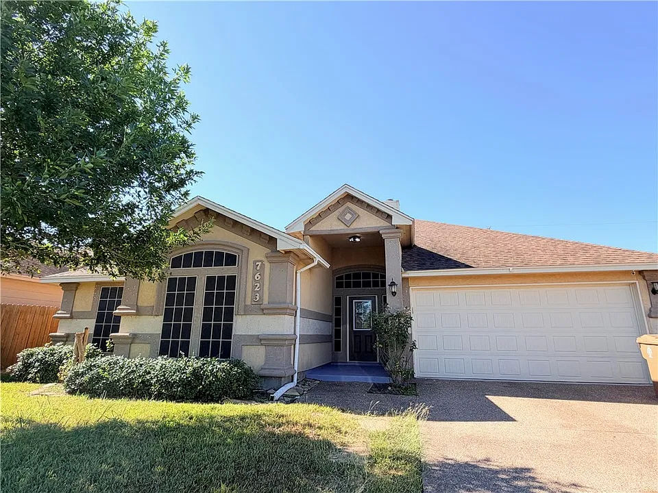 7623 Aquamarine Dr