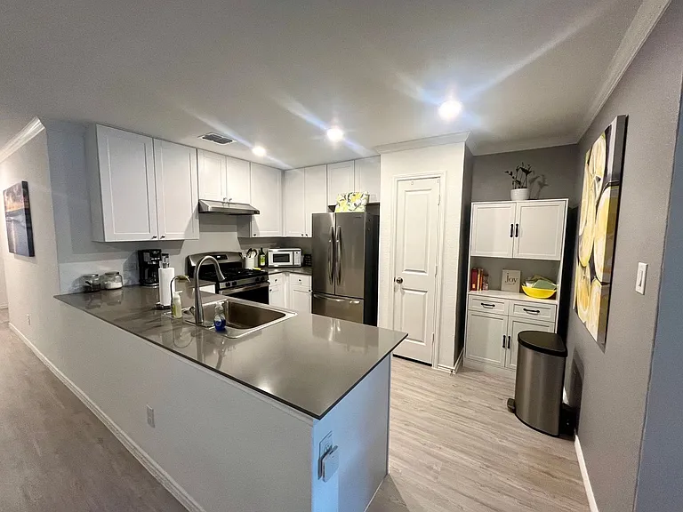 7715 Yeti Park — Photo 17