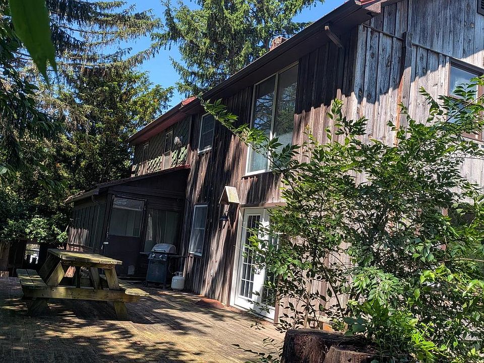 1st image of 651 Bamboo Ln