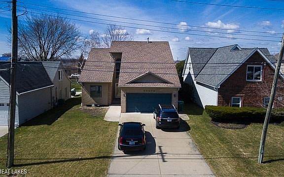 4th image of 38879 Archer Dr