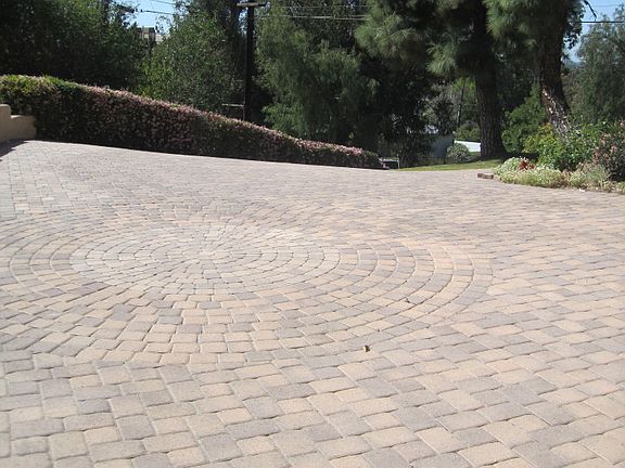 Custom Stone Driveway