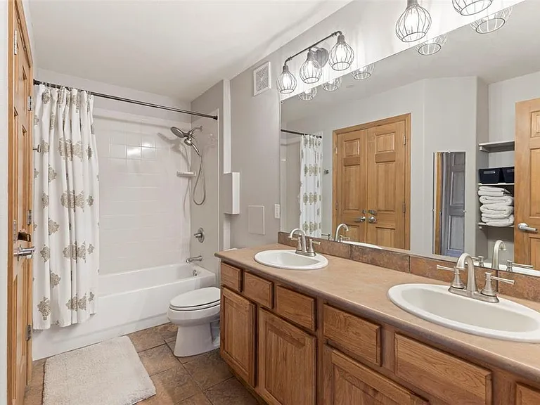 700 Lakepoint Dr #A10 — Photo 35