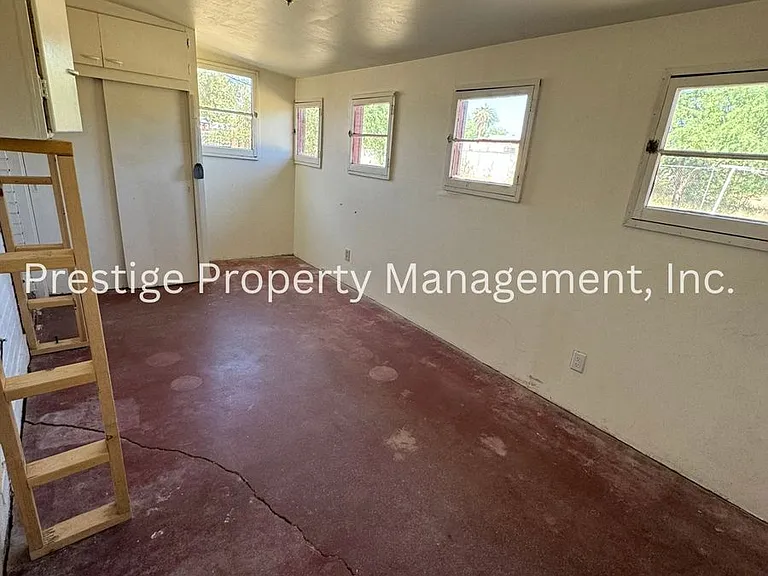 2834 N Richey Blvd — Photo 16