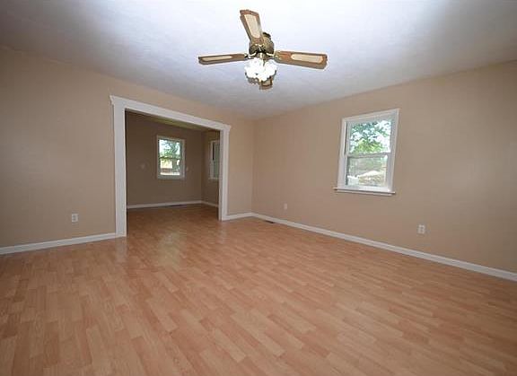 2nd image of 2124 N 4th St