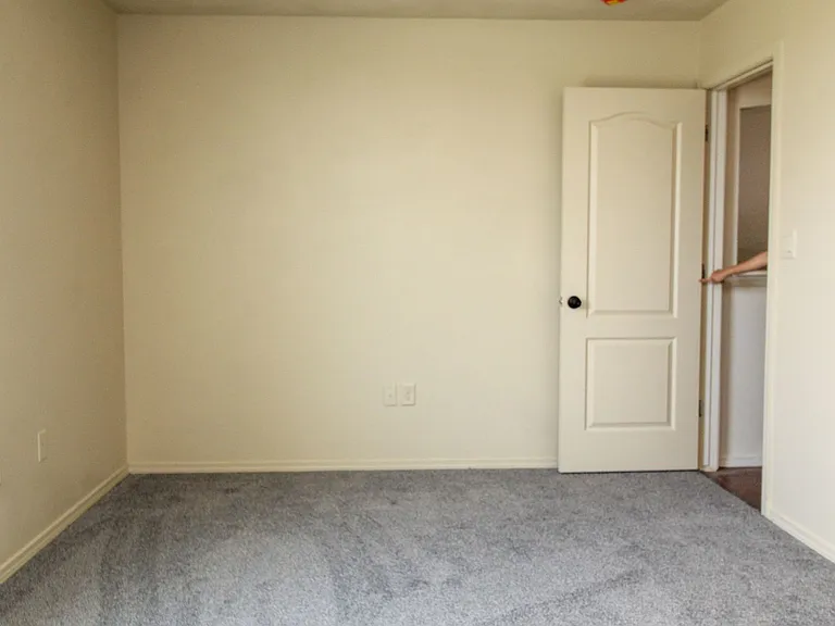 2210 Hannah Leigh St — Photo 14