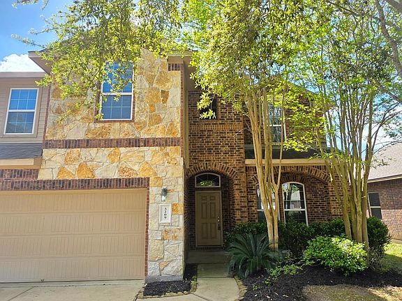2nd image of 3209 Featherwood Ln