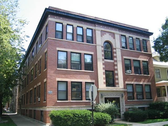 1st image of 6257-9 N Lakewood Ave #1