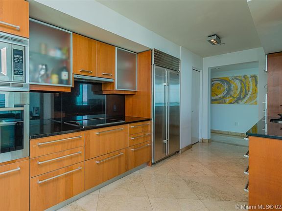 4th image of 1333 Brickell Bay Dr #565