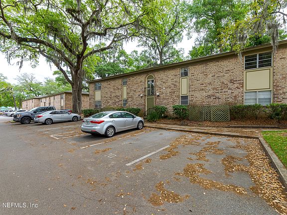 2nd image of 1950 PAINE Avenue #C-9