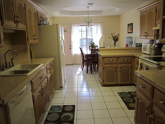4th image of 2806 Huisache #2
