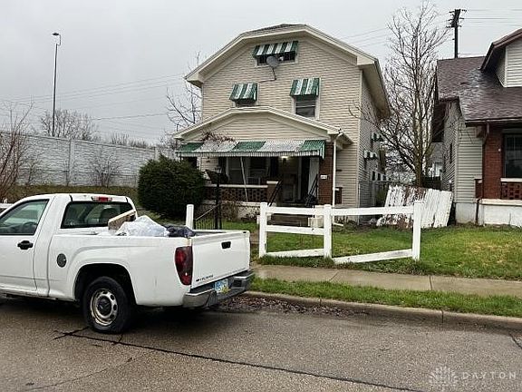 3rd image of 406 Santa Cruz Ave