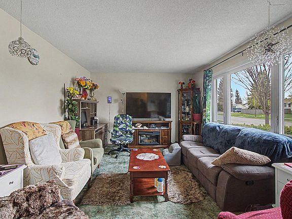5th image of 8115 169th St NW